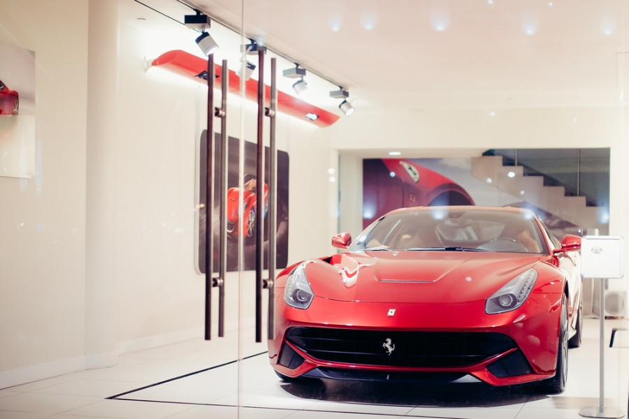 Ferrari : pourquoi les prix de ces voitures sont-ils si élevés ?