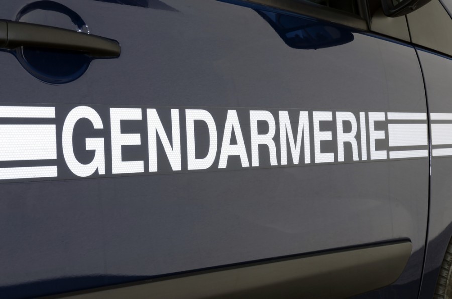 Qui est le fabricant de la Mégane RS de la gendarmerie ?